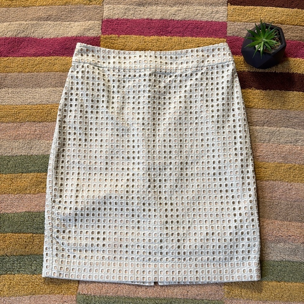 Ann Taylor Womens Pencil Skirt Pale Mint Green Eyelet Over Tan Cotton size 6P